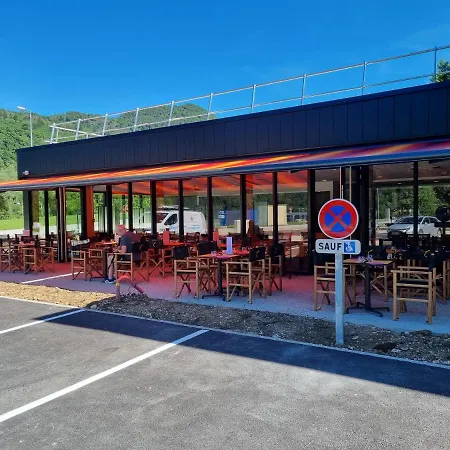 Hotel Akena Molinges - La Brocatelle Saint-Claude