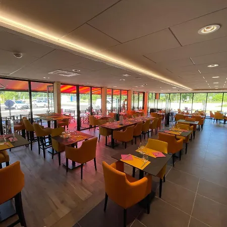 Hotel Akena Molinges - La Brocatelle 3*