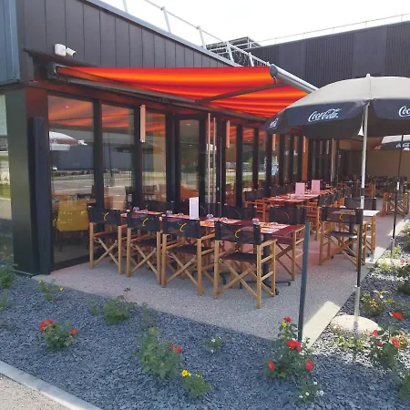 Restaurant Akena Molinges - La Brocatelle 3*