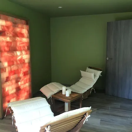 Hotel Akena Molinges - La Brocatelle Saint-Claude